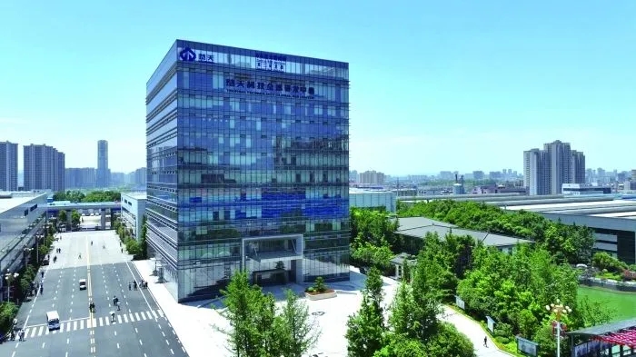 20250305379841.jpg 5.webp.jpg