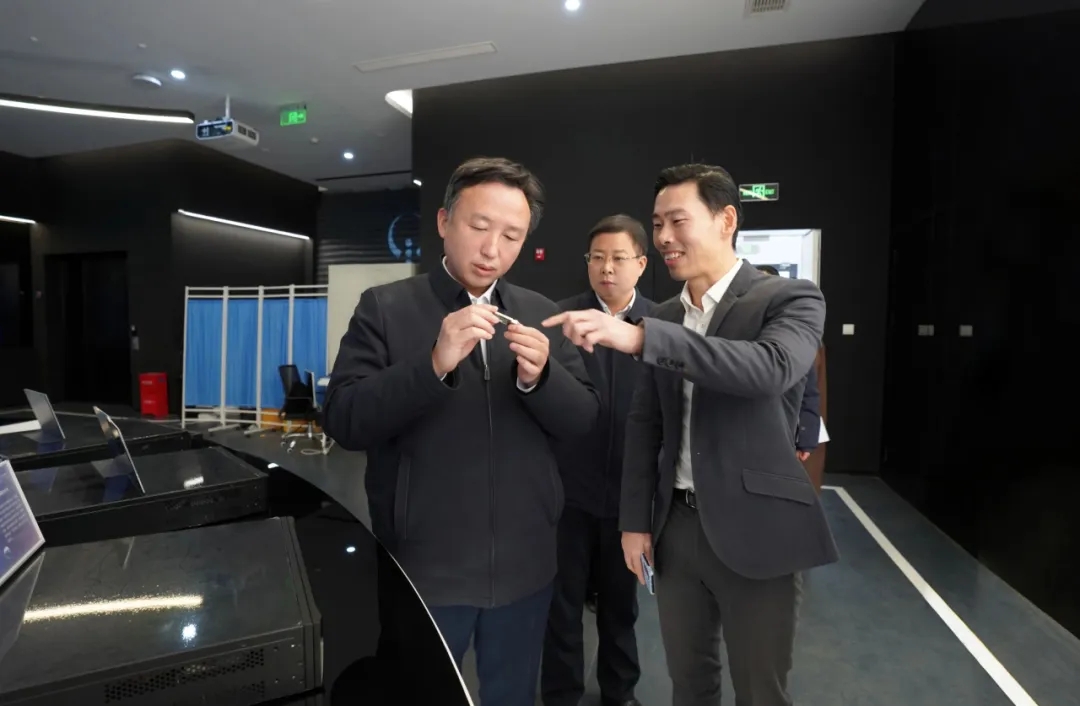 20250305529463.jpg 9.webp.jpg